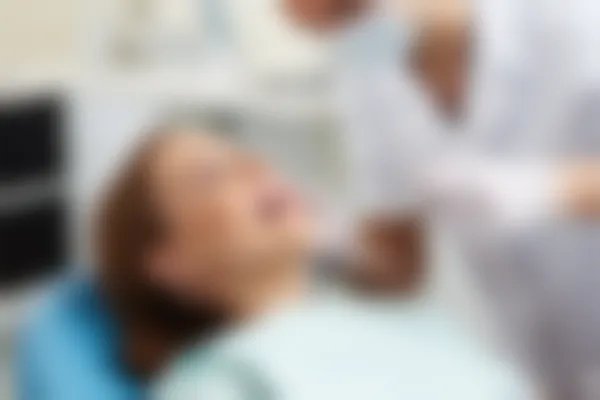 温州优博口腔门诊部推出超值优惠，拔牙费用仅需600元起，原价800元起！