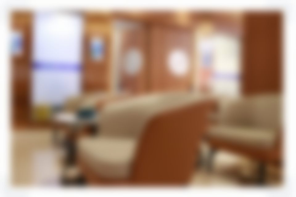 成都新桥口腔医院(衣冠庙店)张冰是渠道医生吗——成都三院口腔科项目特点