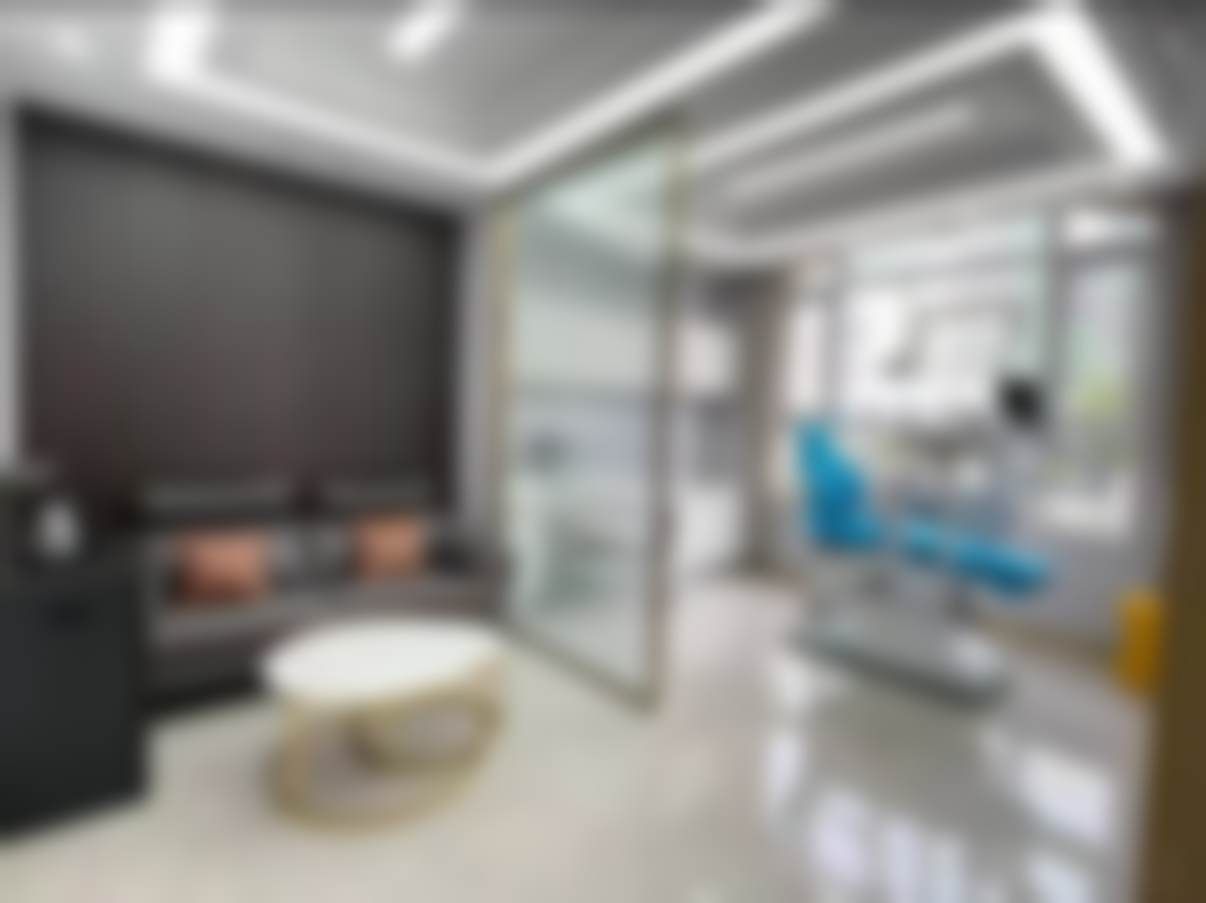 【iti标准款+爱尔创 (口腔标品）it标准款+爱尔创牙冠18000】项目在该诊所是否划算