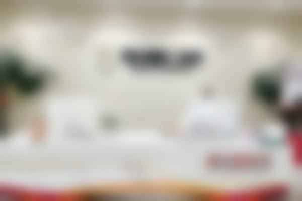 广州天河柏德口腔门诊部20000元瑞士士卓曼ITI瑞锆亲水款种植牙的医生简介