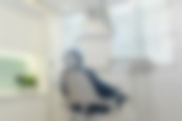 上海美奥口腔门诊部美国3M树脂补牙Z250顾客实例