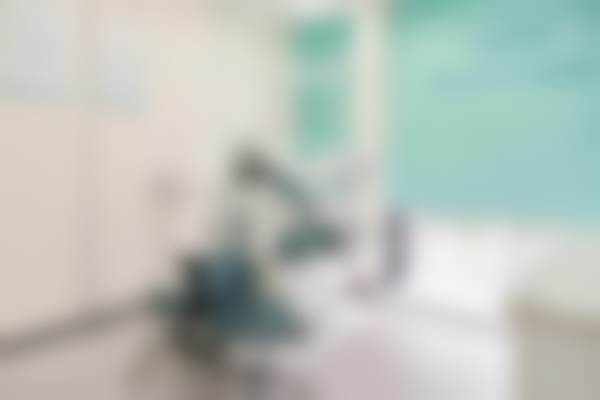 深圳格伦菲尔口腔医院(红山总院)500元含麻药正位上智齿拔除项目怎么预约