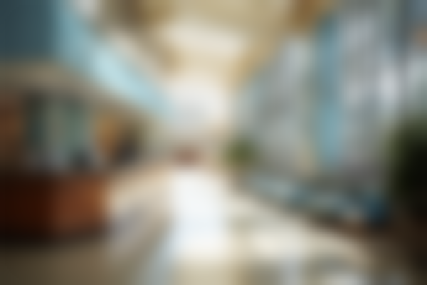 广州柏德口腔门诊部Dr.Schneider个人简历和成就揭秘，22年经验+柏林洪堡大学背景，美学种植专家