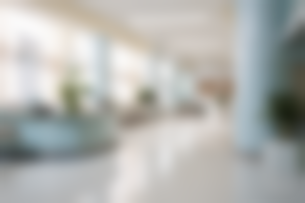 广州柏德口腔门诊部沙赫拉姆 沙姆斯瓦利评价好不好？20年经验+双博士的他，3D导板种植让种牙更精准！