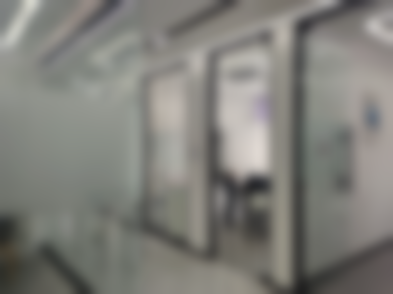 黄岛区华玉婧收费价格表暂无，可了解维乐口腔17年微创种植院长