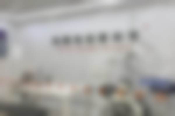 郑州白皮书口腔医院冷光美白的操作流程