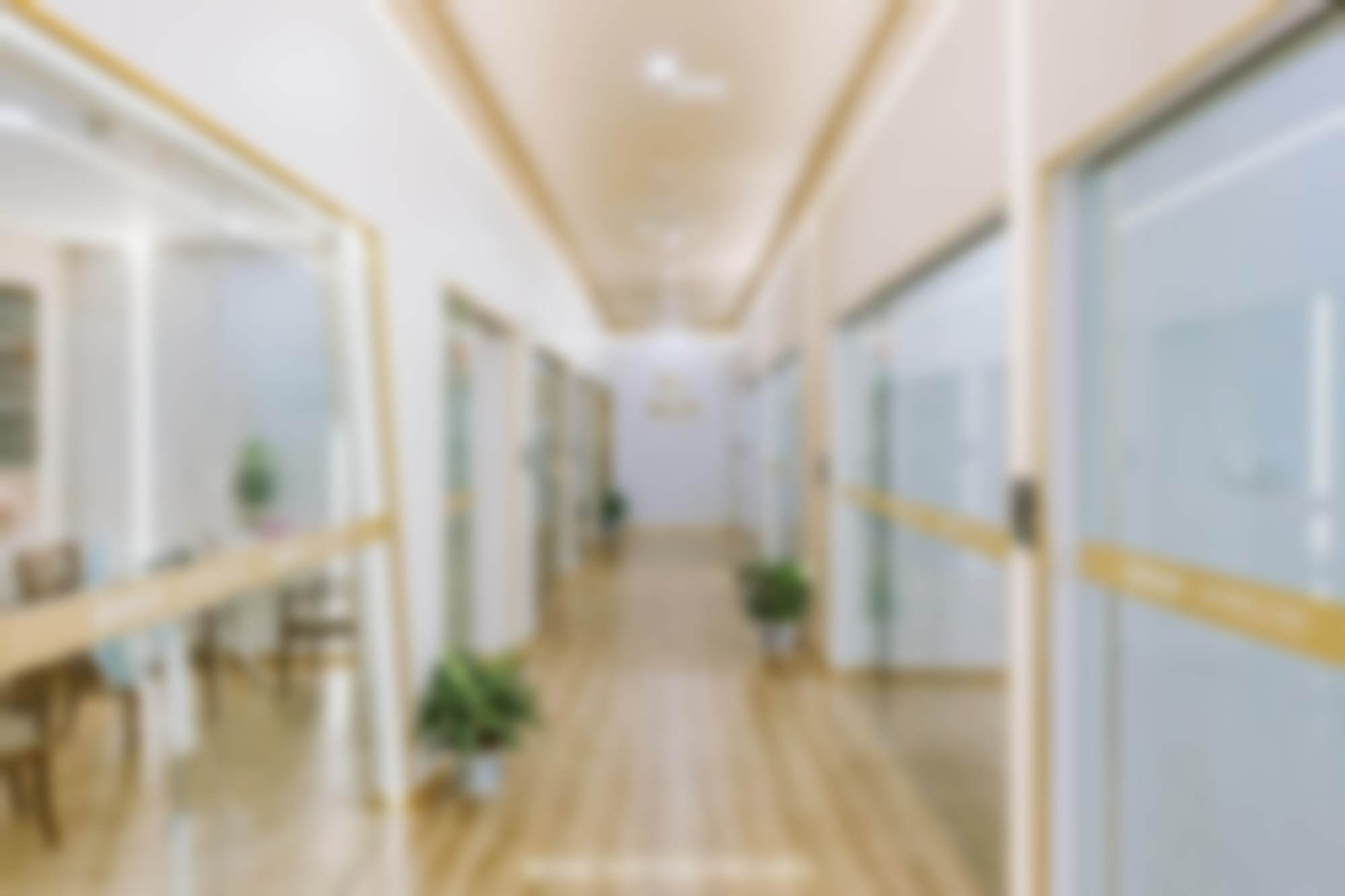 乌鲁木齐正博口腔门诊3M拉瓦全瓷冠医生简介