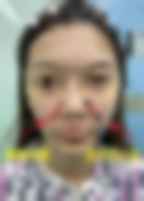 服务流程与人文关怀:以顾客为中 心,全程陪伴